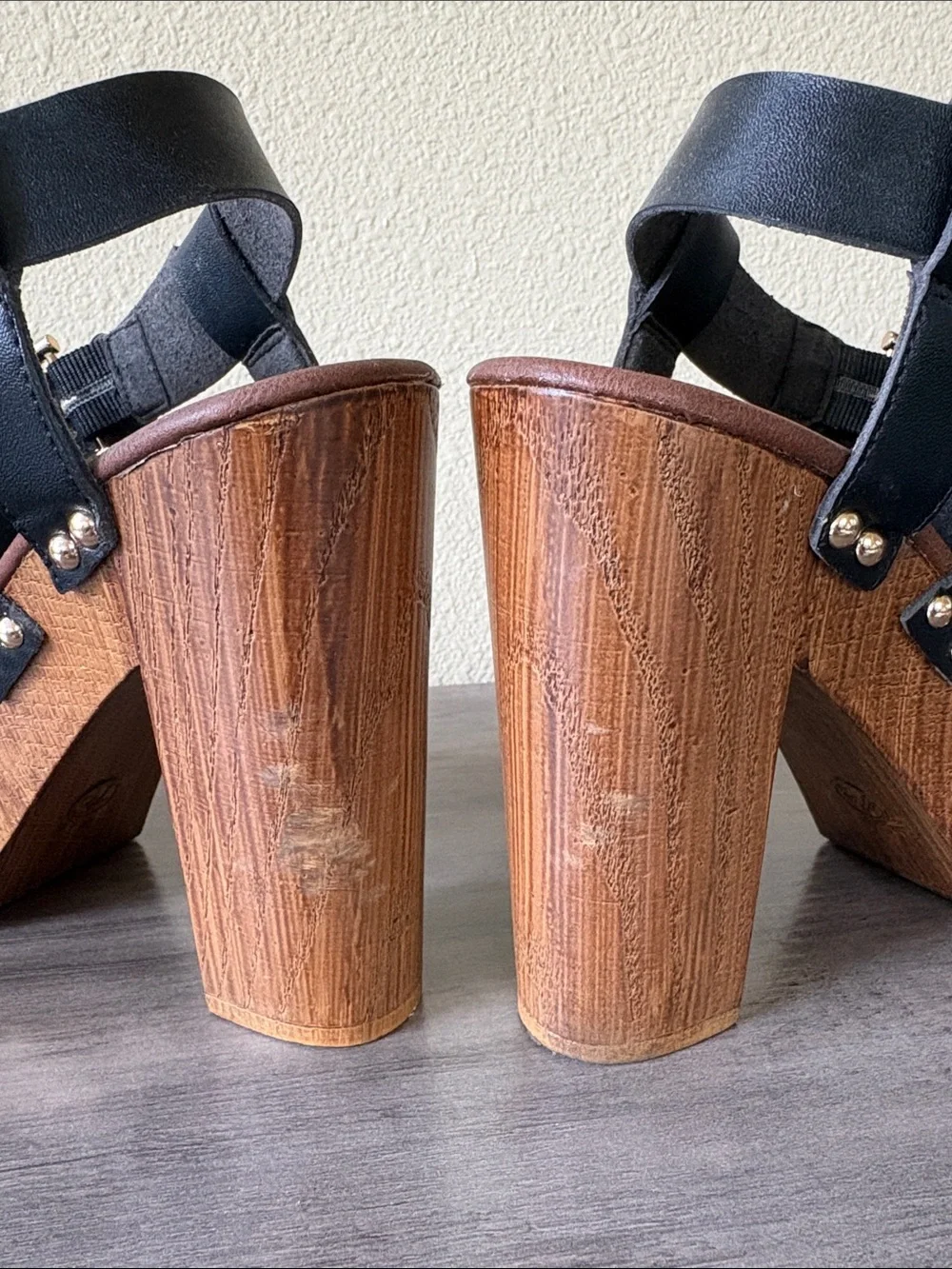 Mossimo Supply Co. Black Strappy Platform Sandals with Wood-Look Heel Size 7.5